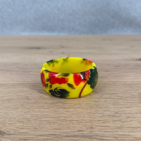 Vintage Laminated Lucite Bangle Bracelet Bright Yellow Red Green Floral Chunky - Picture 1 of 8